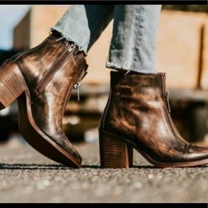 FREEBIRD Clair distressed brown leather bootie